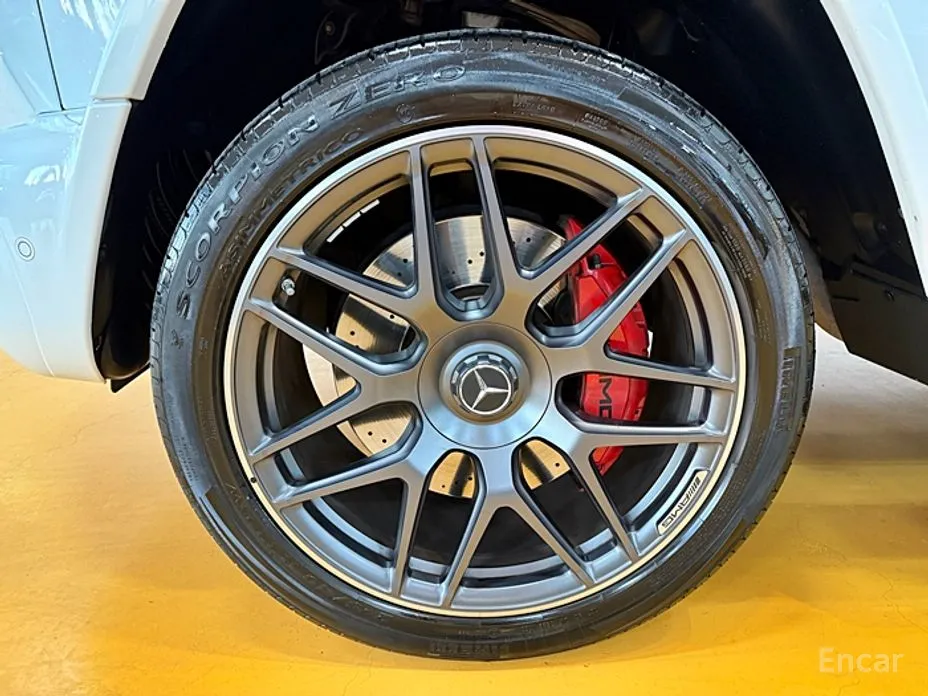 Фото 13 - Mercedes-Benz G-Class