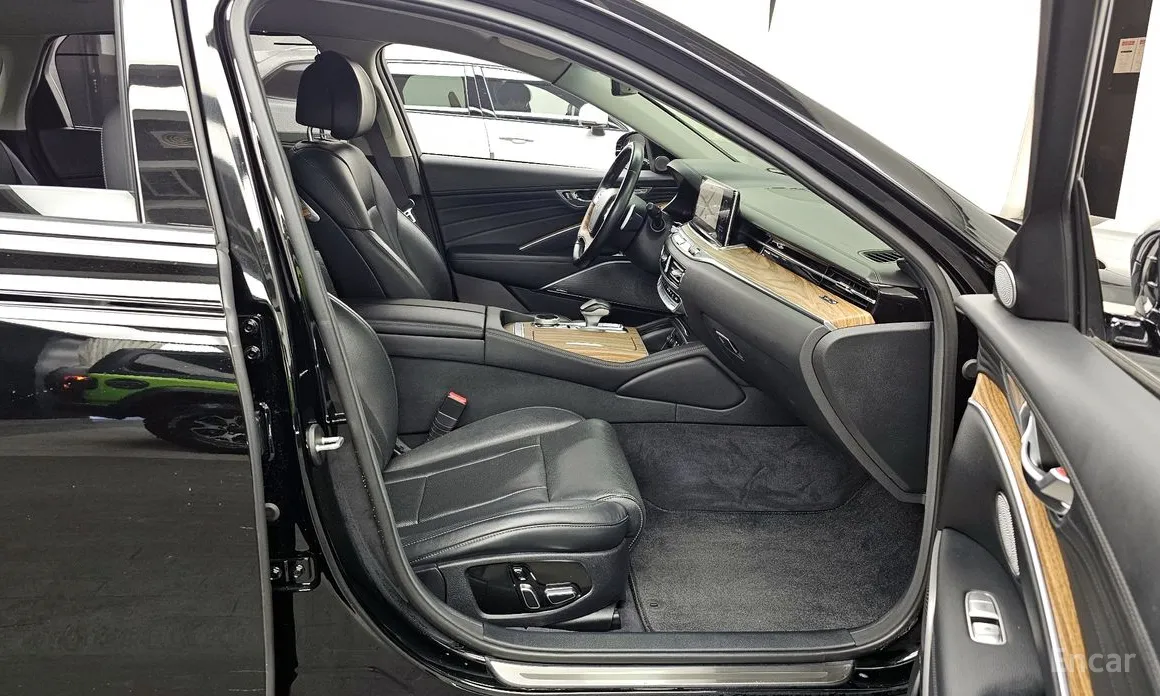 Фото 11 - Kia K9