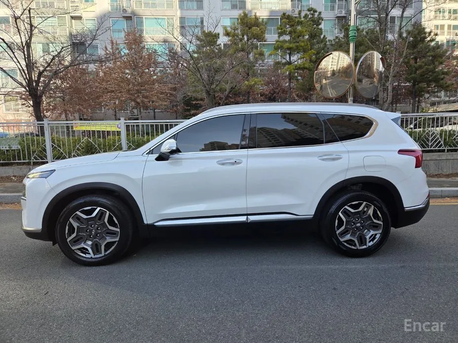 Фото 2 - Hyundai Santa Fe