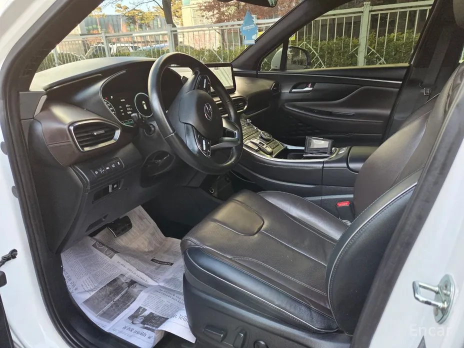 Фото 7 - Hyundai Santa Fe