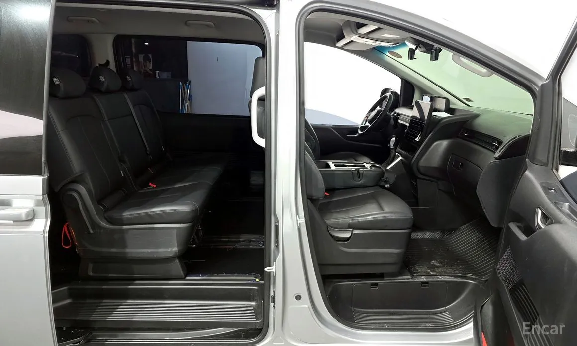 Фото 11 - Hyundai Staria