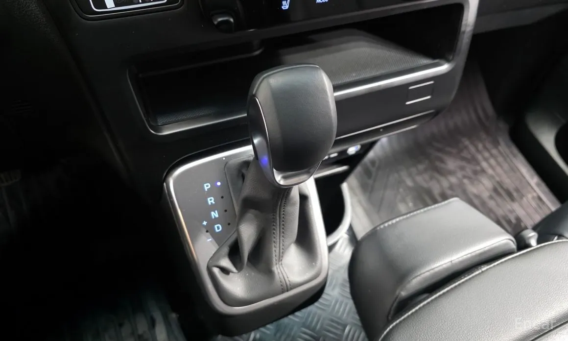 Фото 9 - Hyundai Staria