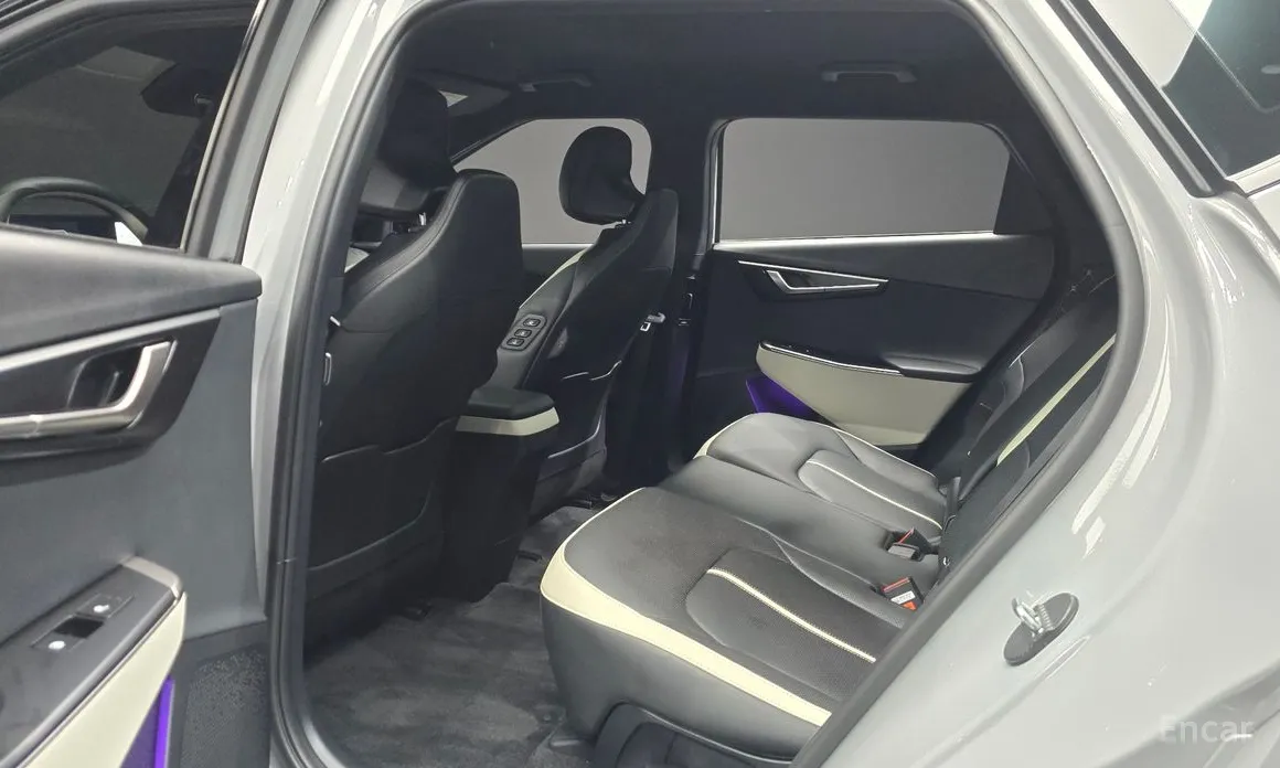 Фото 12 - Kia EV6