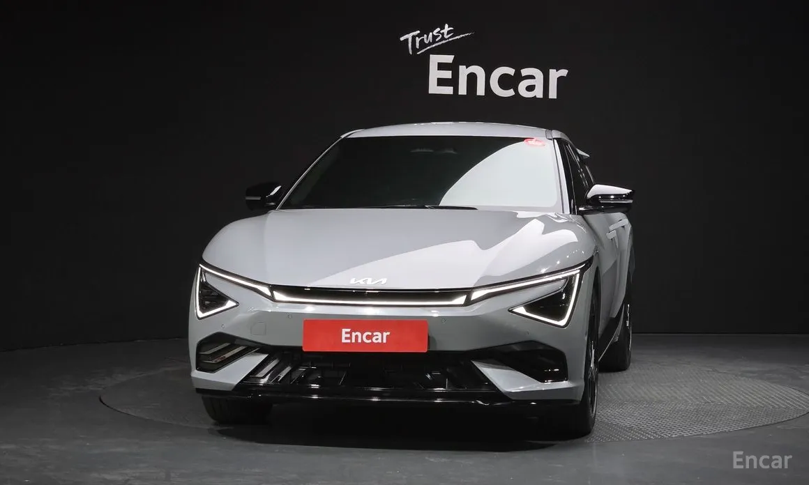 Фото 3 - Kia EV6