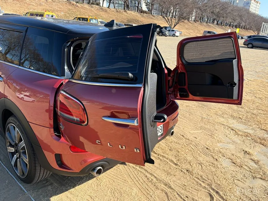 Фото 18 - Mini Clubman