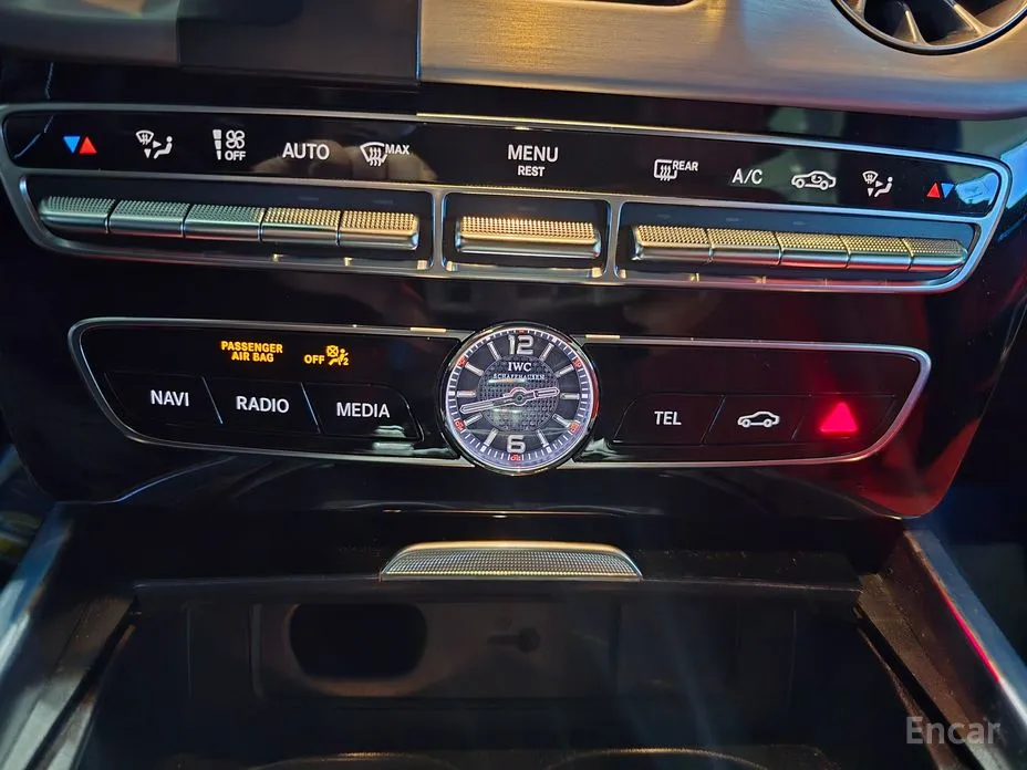 Фото 12 - Mercedes-Benz G-Class