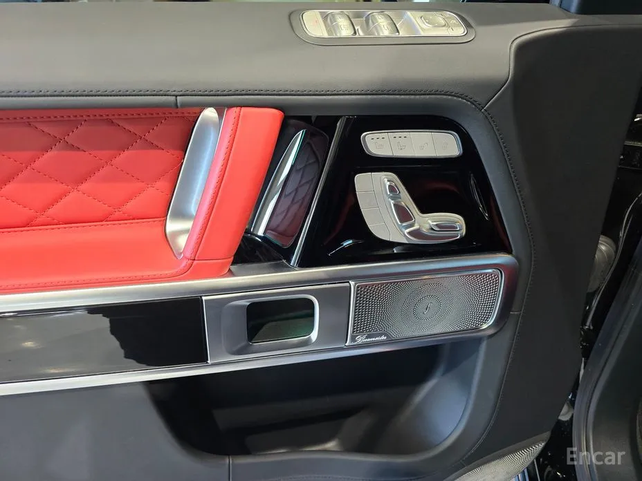 Фото 9 - Mercedes-Benz G-Class