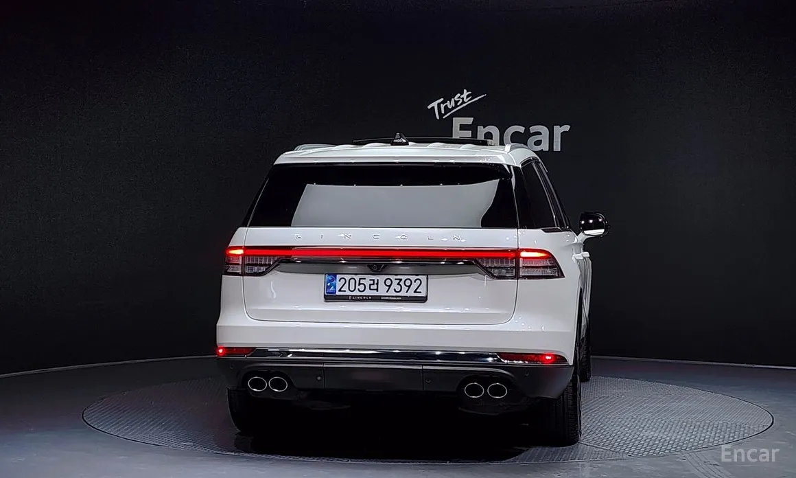 Фото 4 - Lincoln Aviator