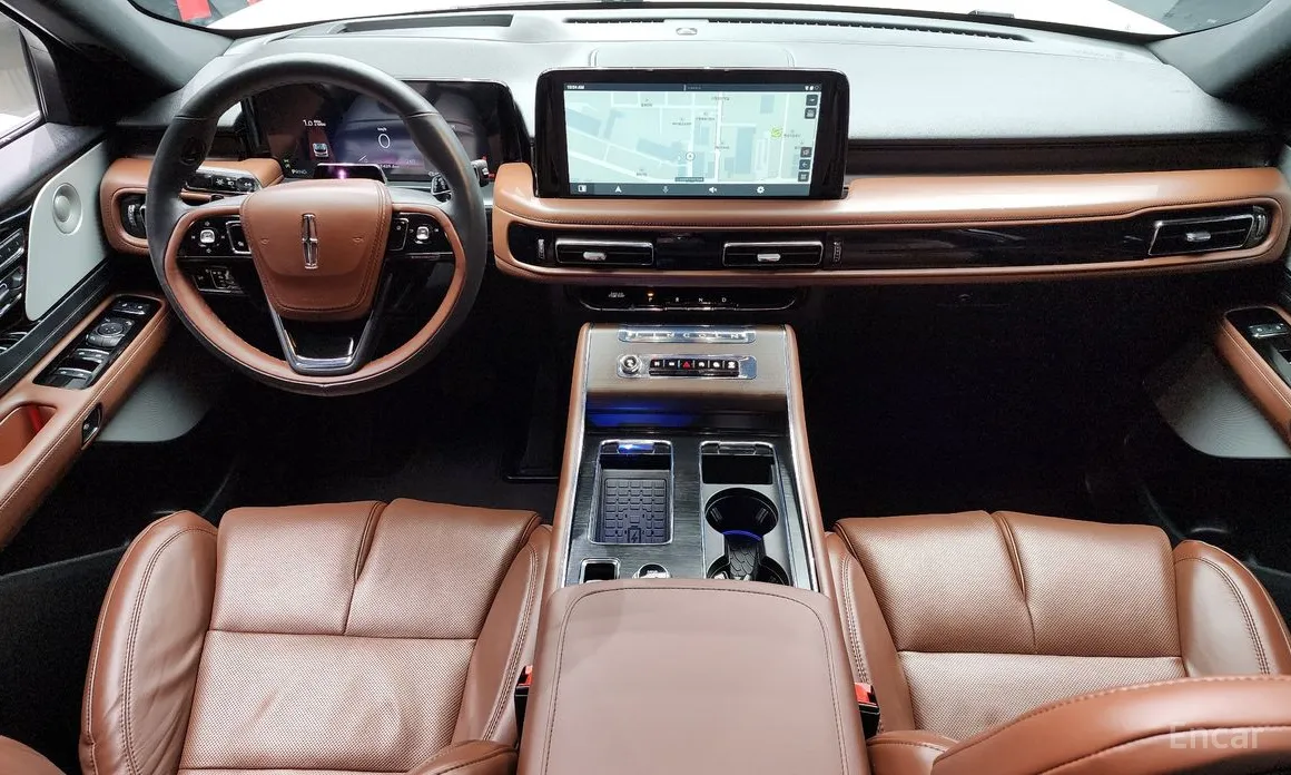 Фото 7 - Lincoln Aviator