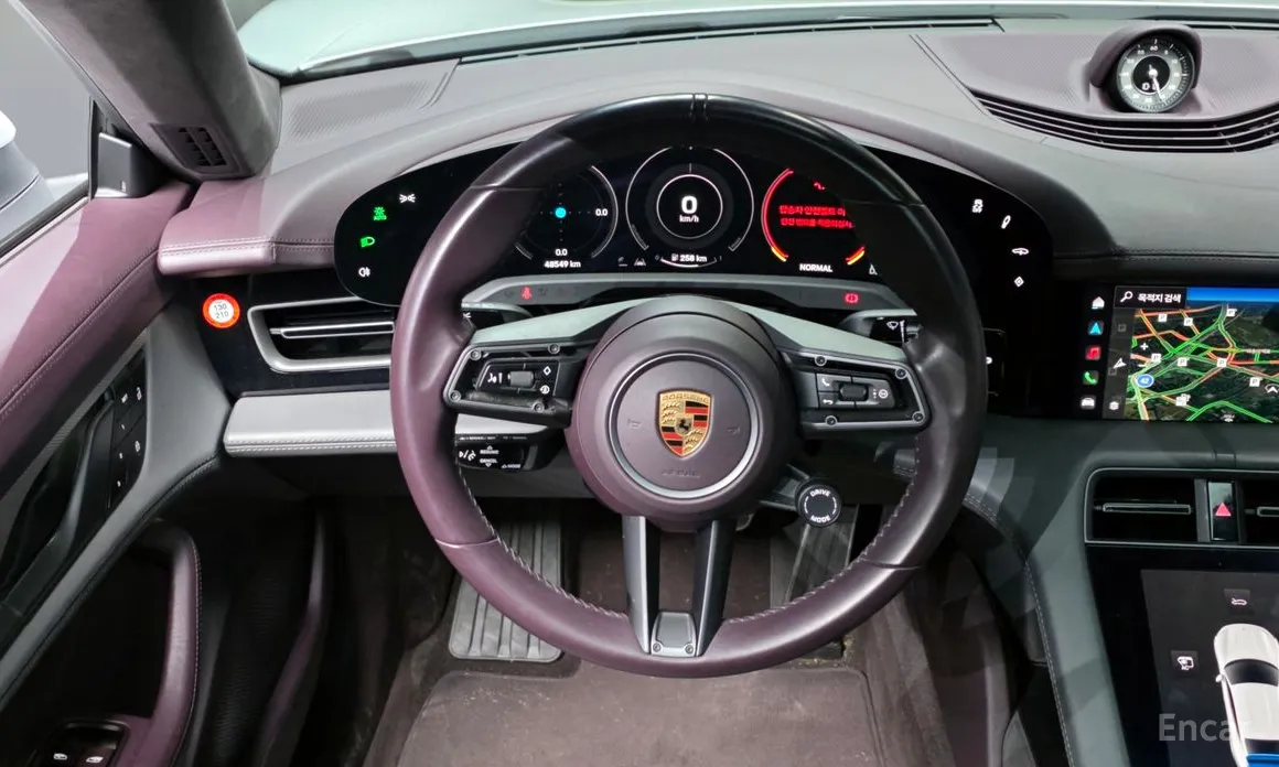 Фото 13 - Porsche Taycan