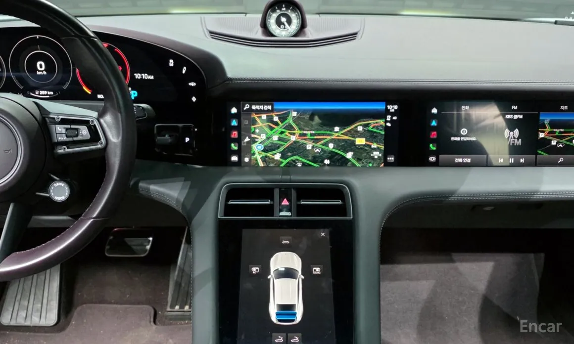 Фото 14 - Porsche Taycan