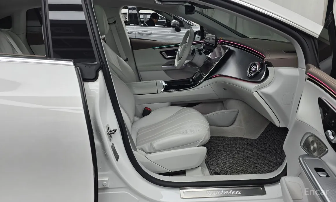 Фото 11 - Mercedes-Benz EQE