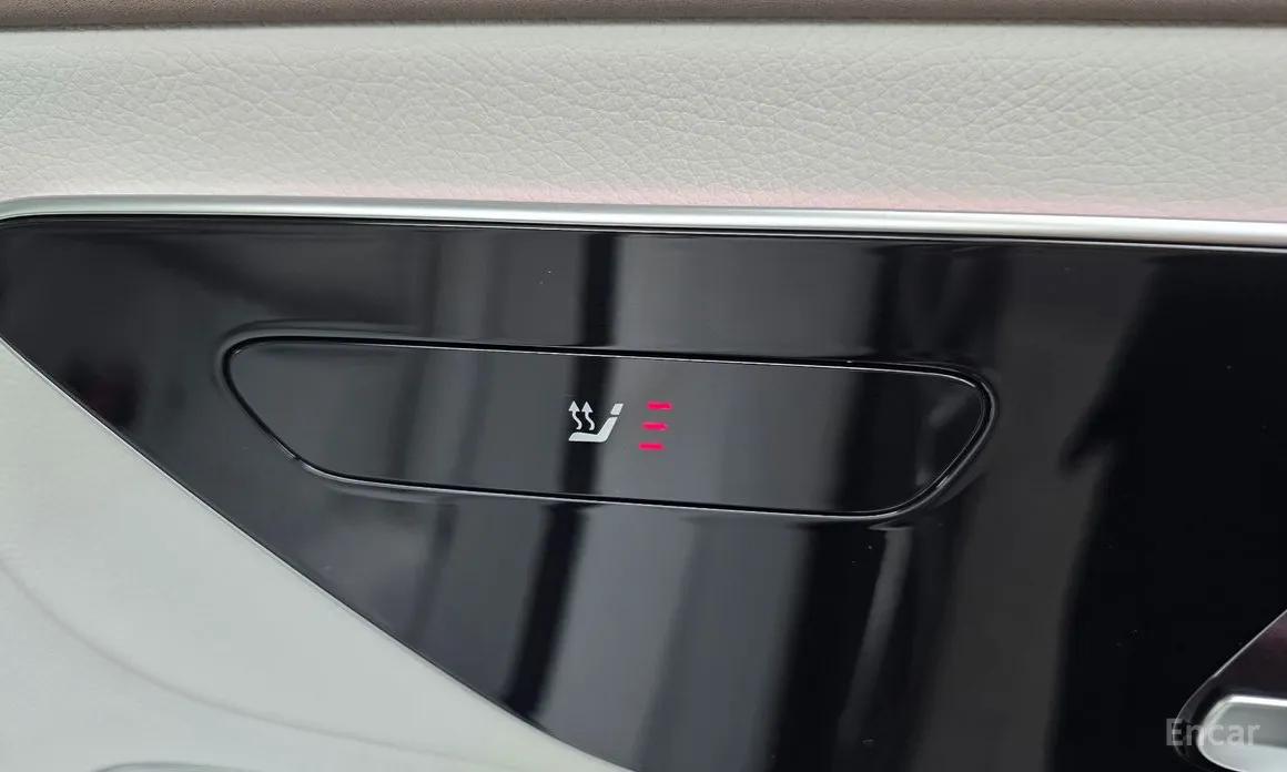 Фото 19 - Mercedes-Benz EQE