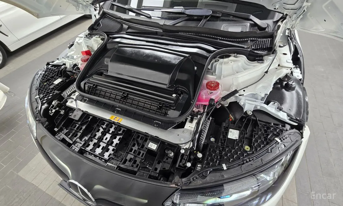 Фото 6 - Mercedes-Benz EQE