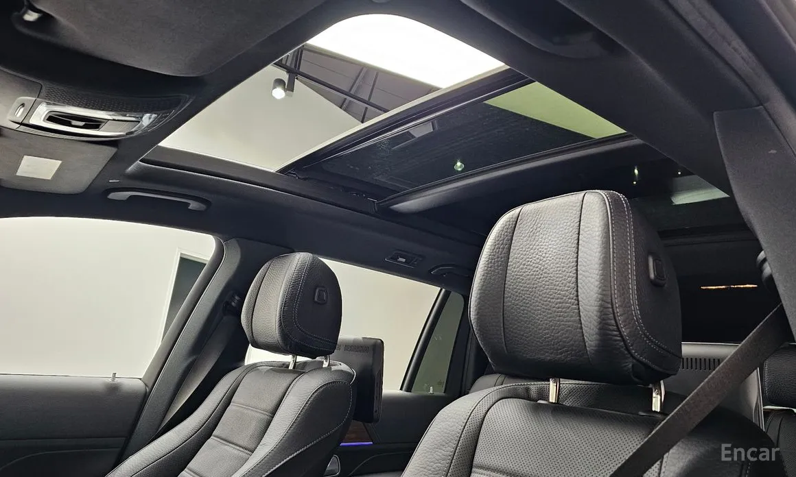 Фото 19 - Mercedes-Benz GLS-Class