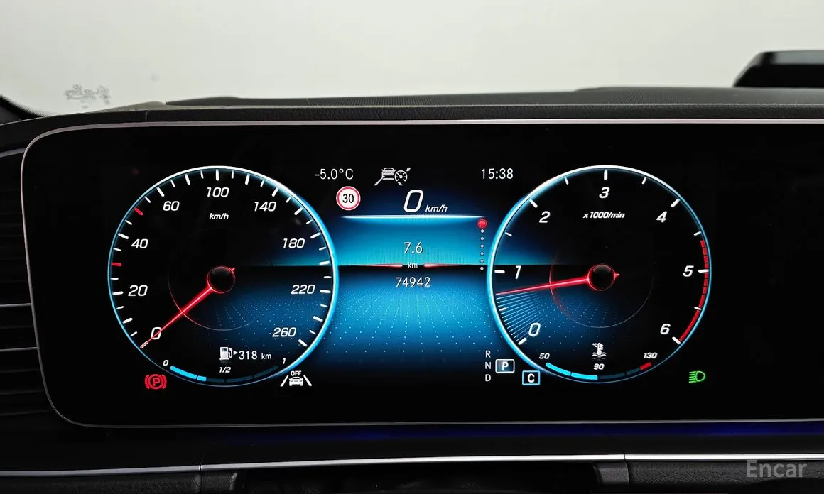 Фото 8 - Mercedes-Benz GLS-Class