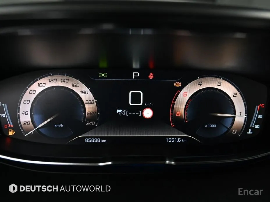 Фото 8 - Peugeot 5008