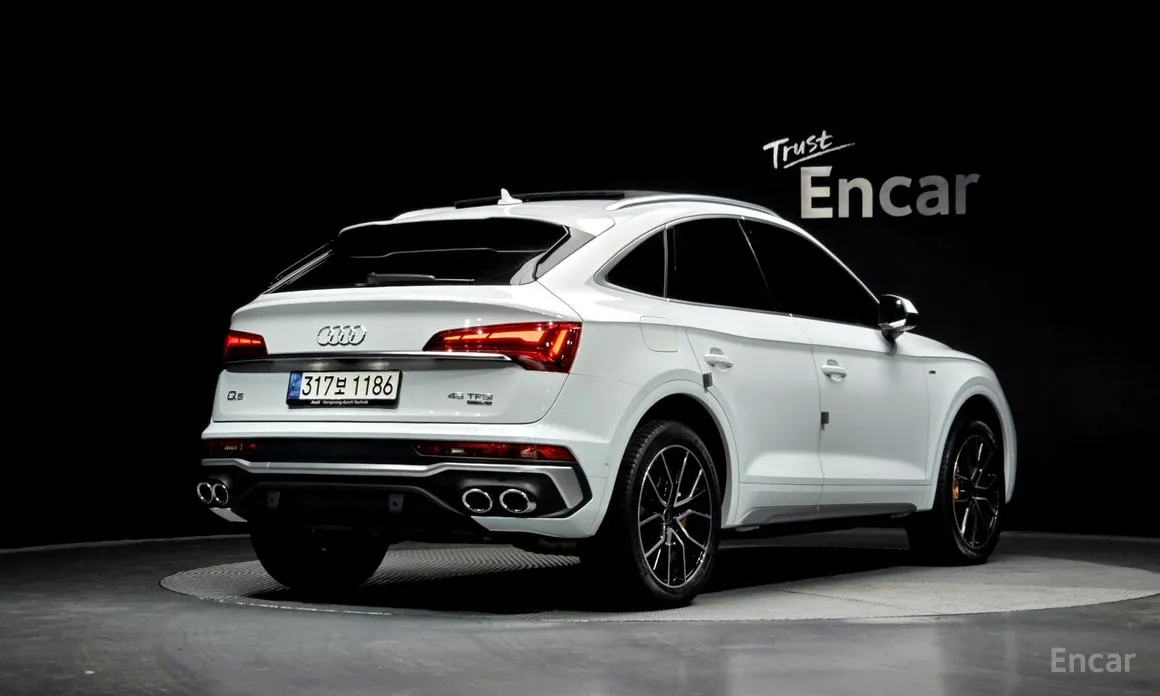 Фото 2 - Audi Q5