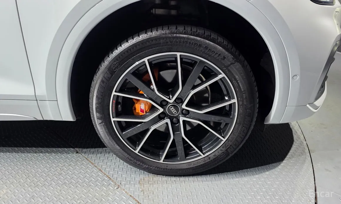 Фото 5 - Audi Q5