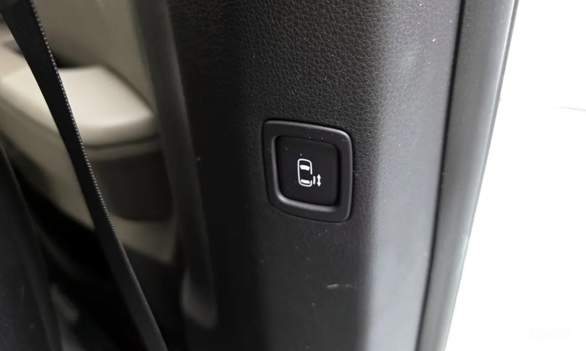 Фото 19 - Kia Carnival