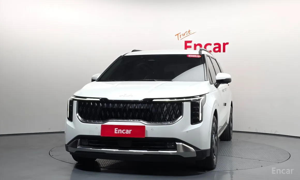 Фото 3 - Kia Carnival