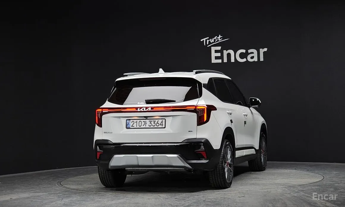 Фото 4 - Kia Seltos