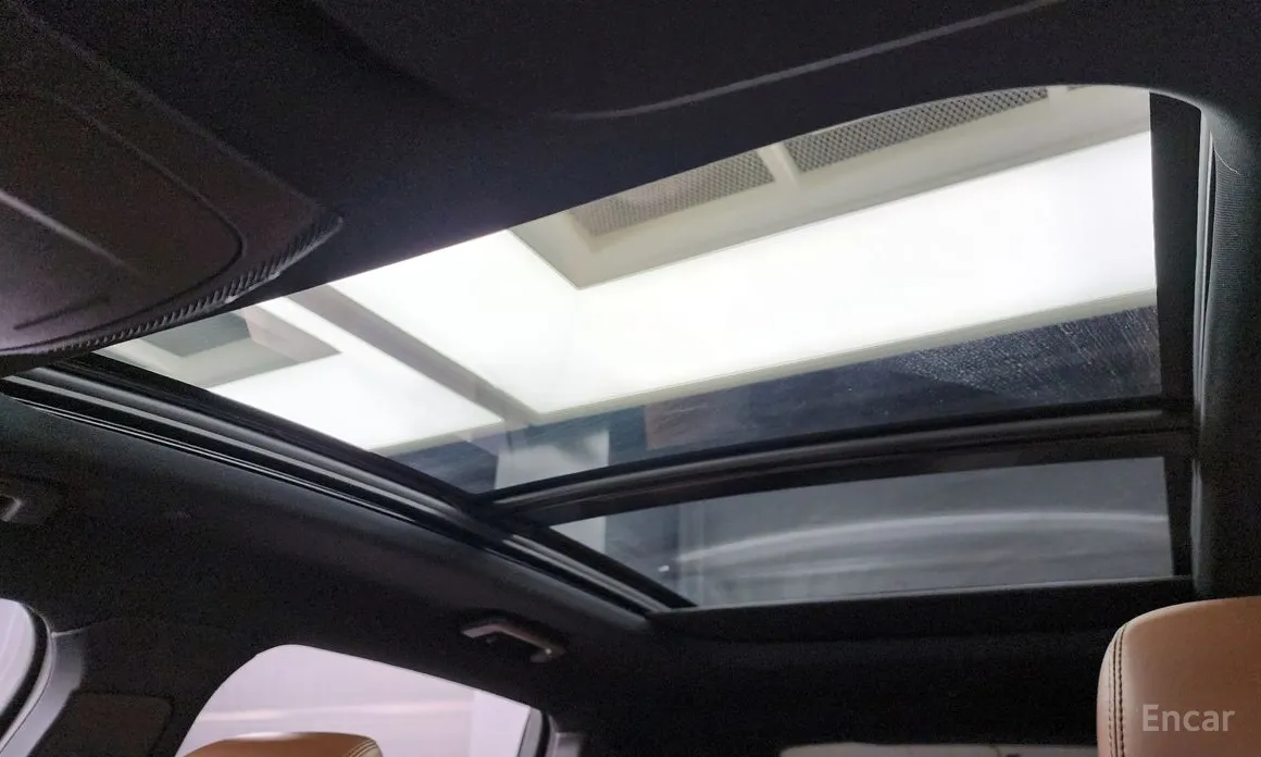 Фото 18 - Lincoln Nautilus