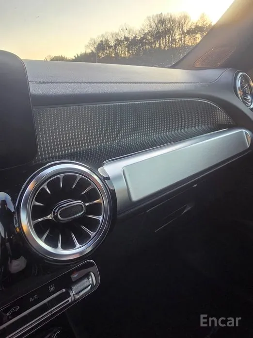 Фото 14 - Mercedes-Benz EQB