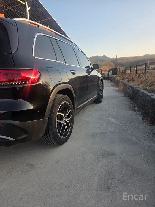 Фото 2 - Mercedes-Benz EQB