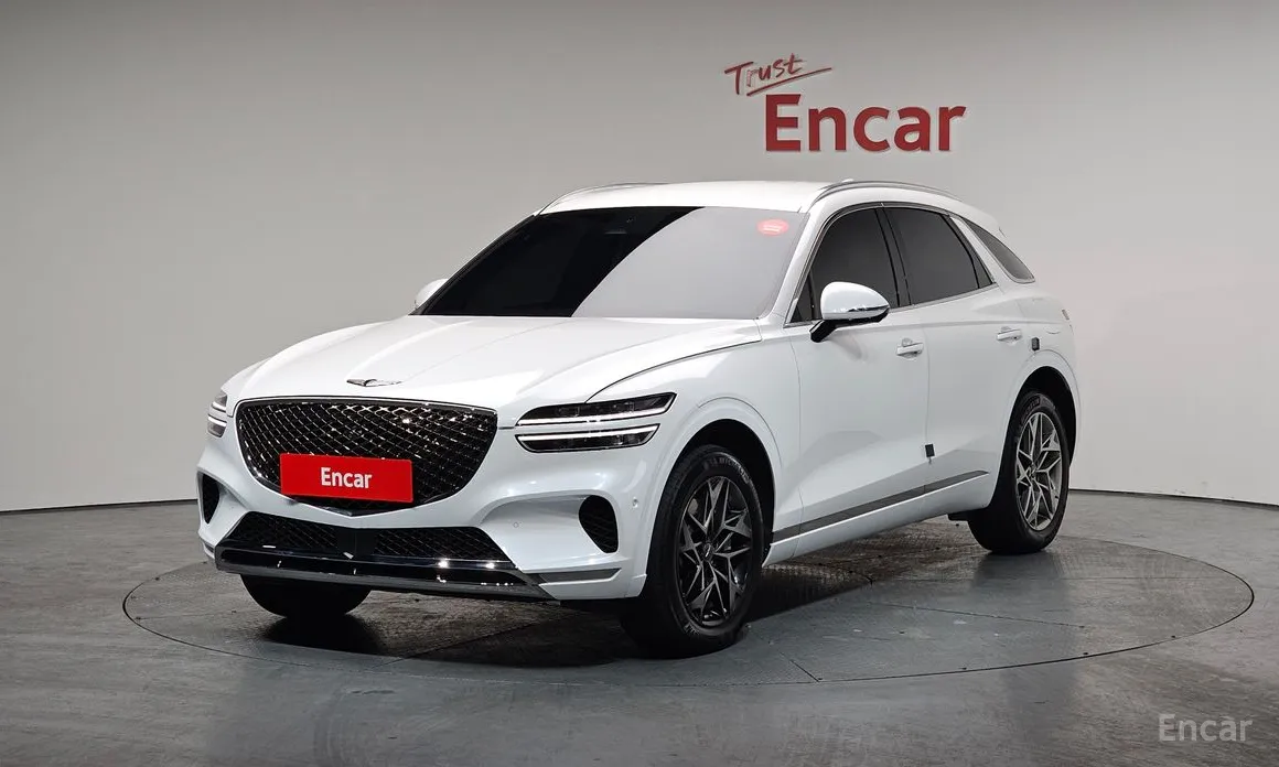 Фото 1 - Genesis GV70