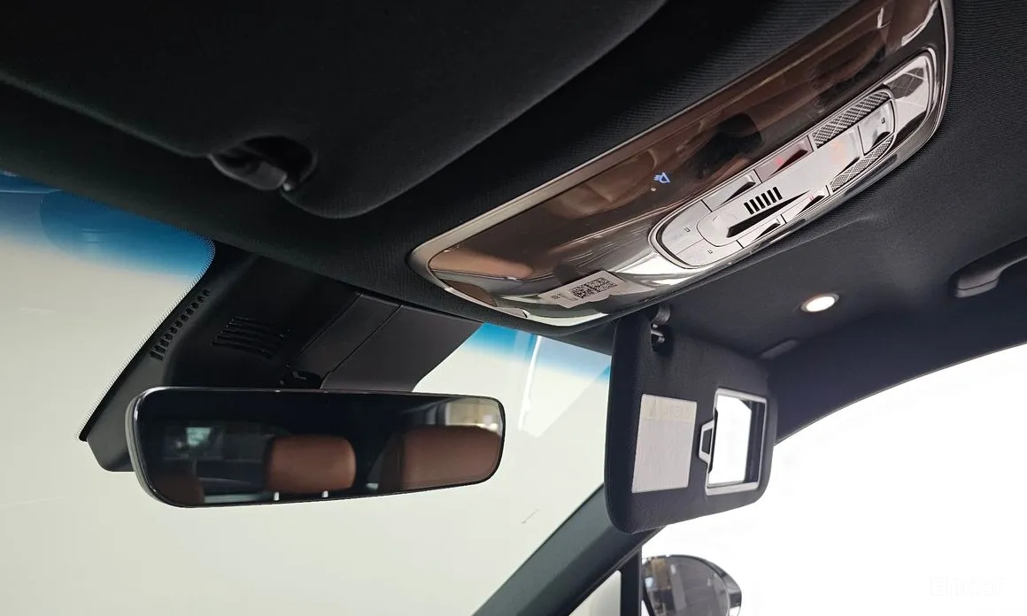 Фото 18 - Genesis GV70