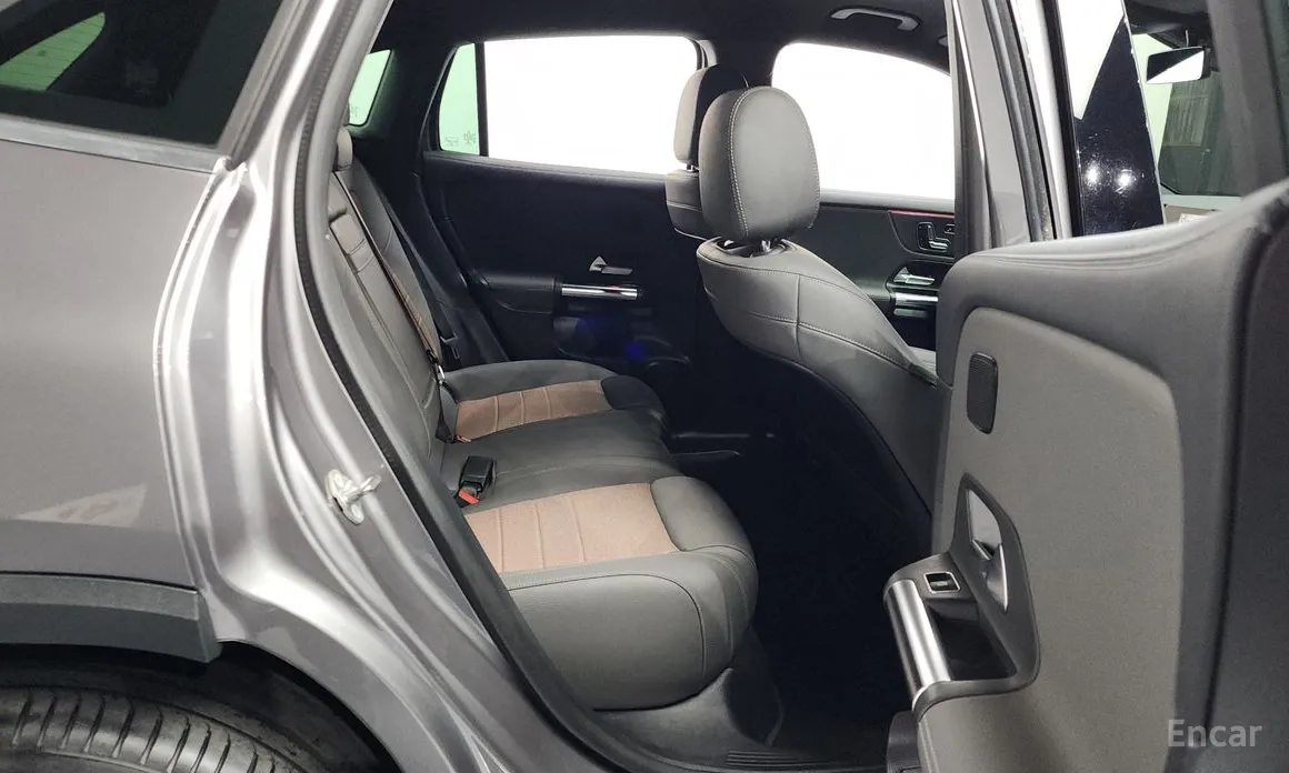 Фото 12 - Mercedes-Benz EQA