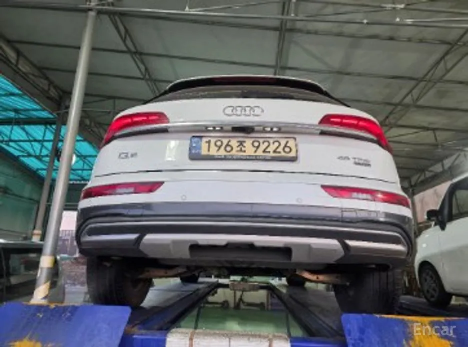 Фото 2 - Audi Q5