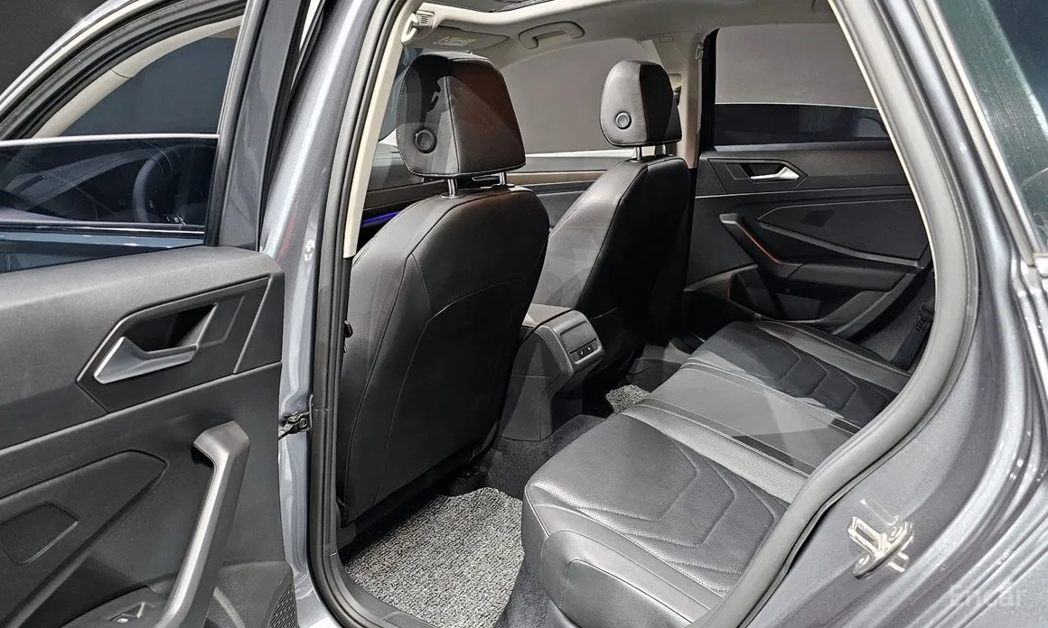 Фото 12 - Volkswagen Jetta