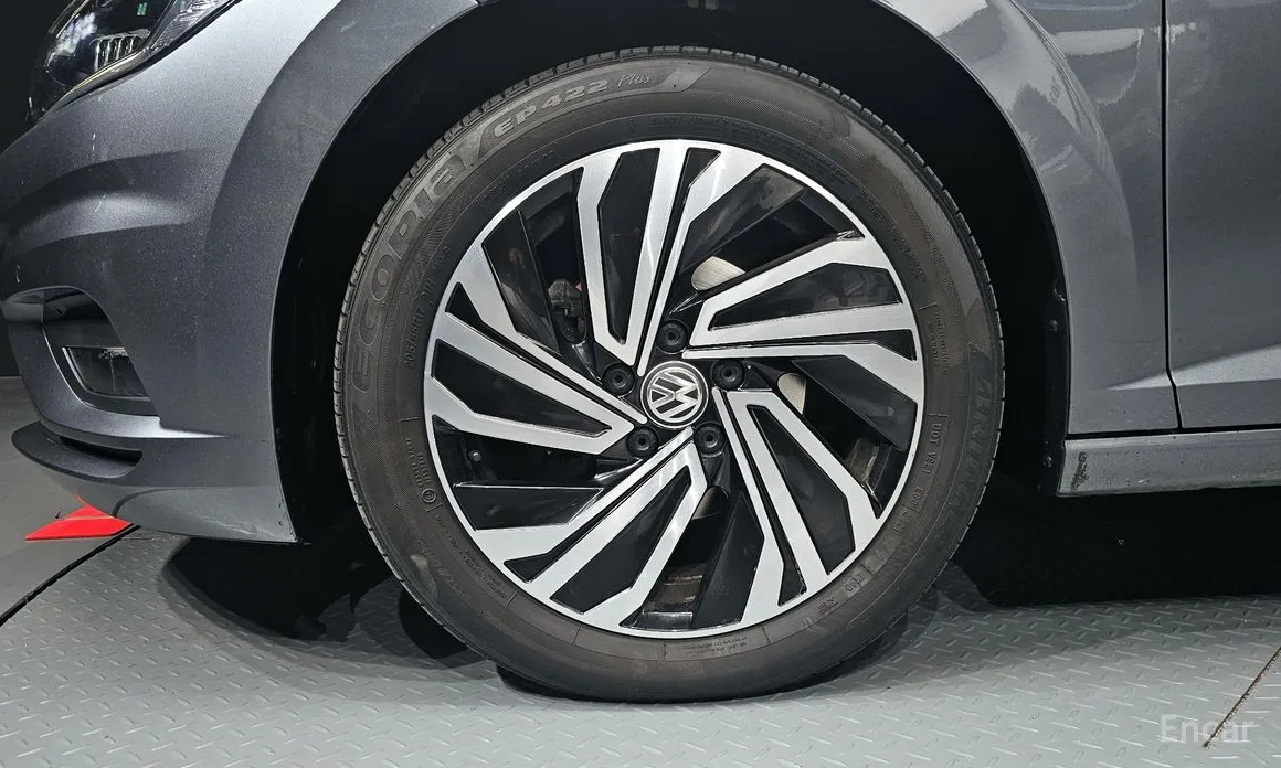 Фото 5 - Volkswagen Jetta