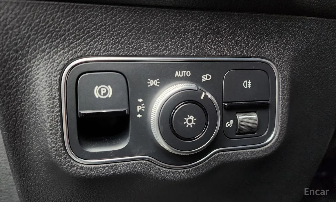 Mercedes-Benz GLB-Class 2020 GLB250 4MATIC