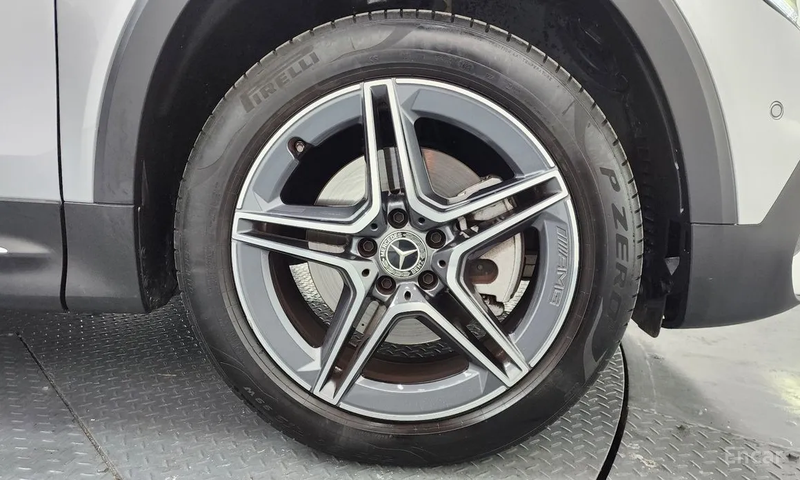 Mercedes-Benz GLB-Class 2020 GLB250 4MATIC
