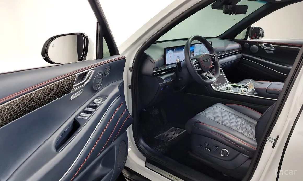 Фото 10 - Genesis GV80