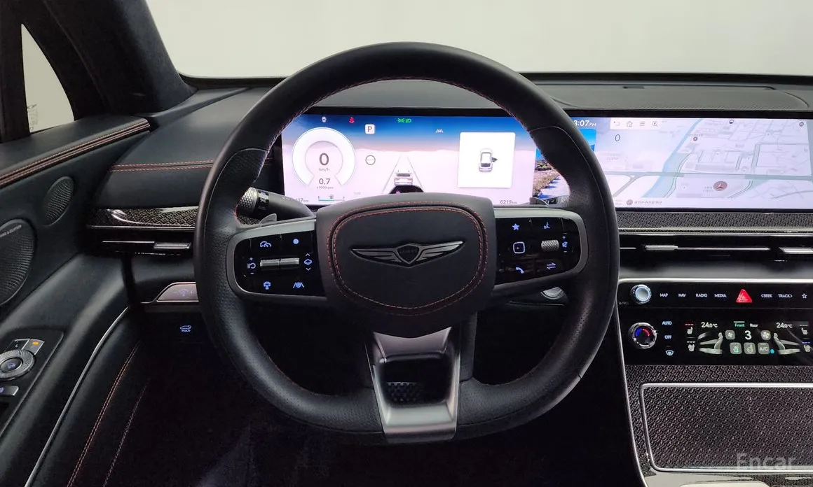 Фото 13 - Genesis GV80