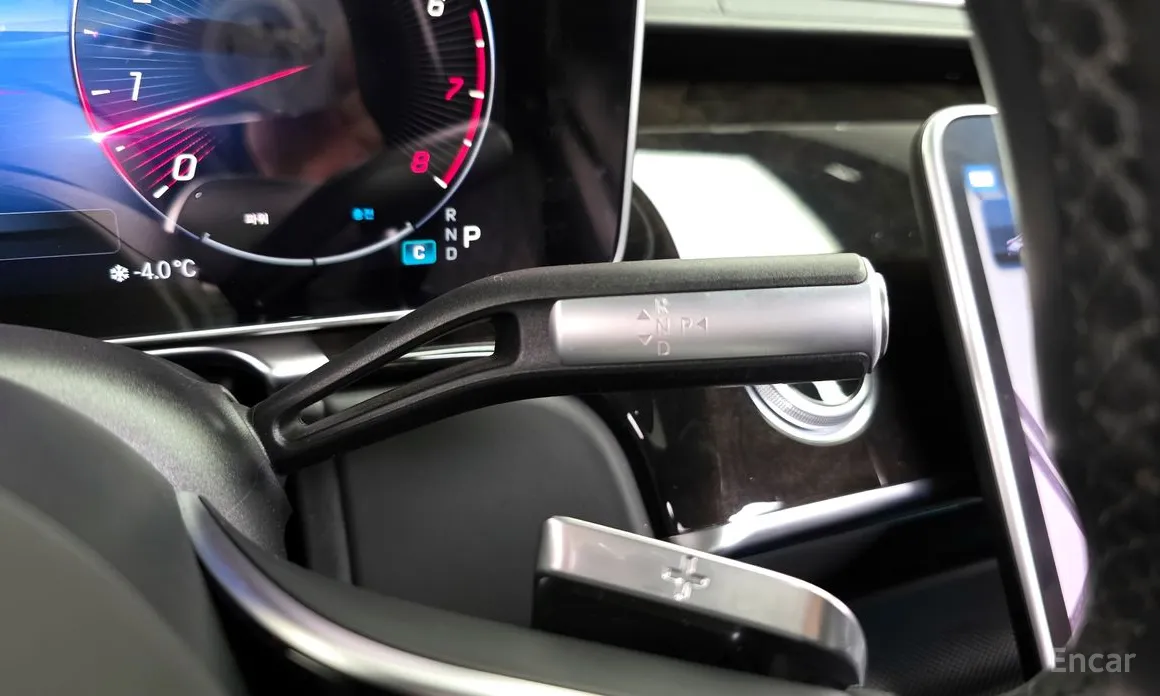 Фото 9 - Mercedes-Benz S-Class