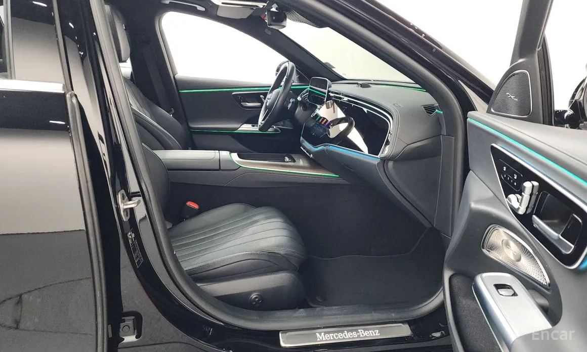 Фото 11 - Mercedes-Benz E-Class