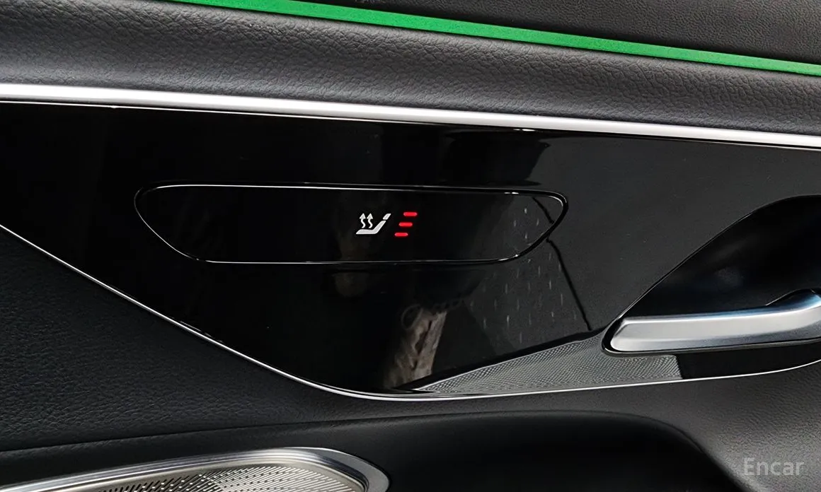 Фото 18 - Mercedes-Benz E-Class