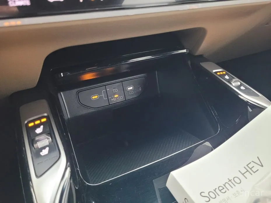 Фото 14 - Kia Sorento