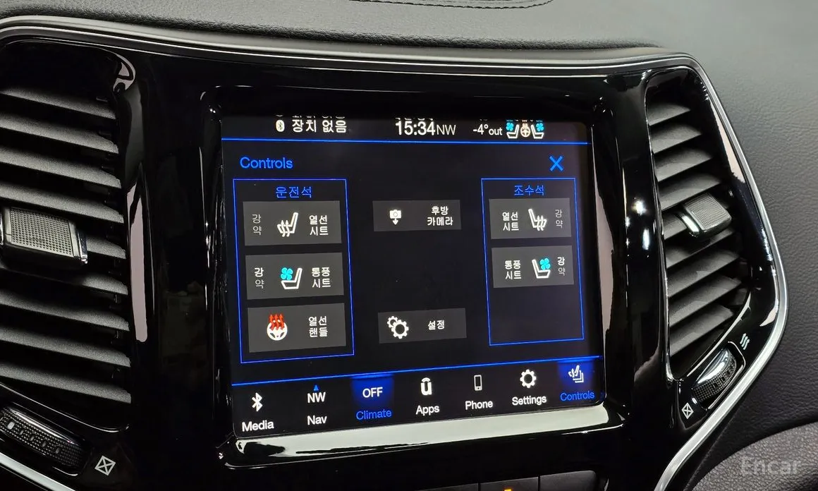 Фото 15 - Jeep Cherokee