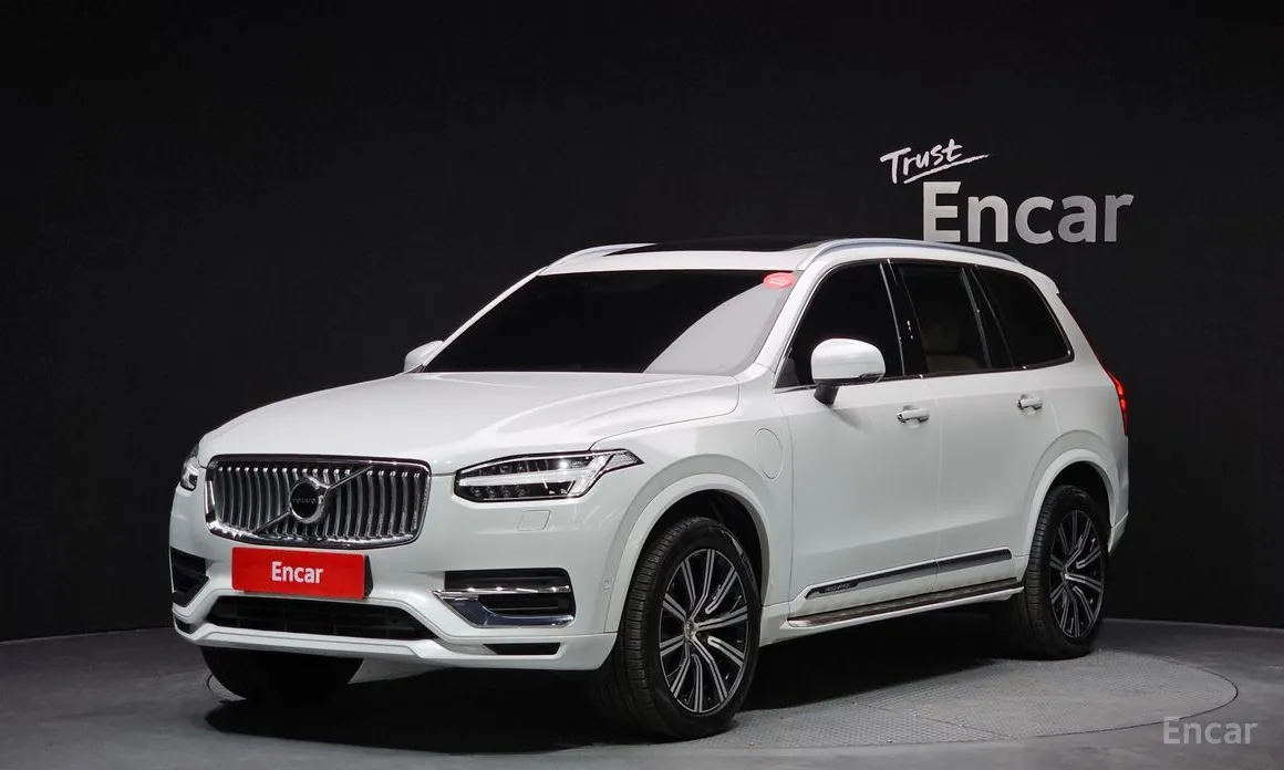 Фото 1 - Volvo XC90