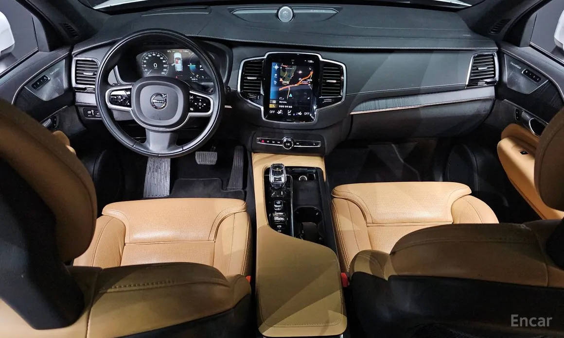 Фото 7 - Volvo XC90