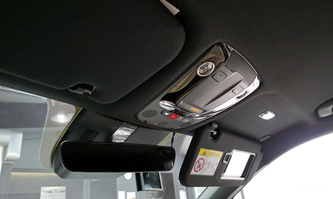 Фото 18 - Kia Sorento