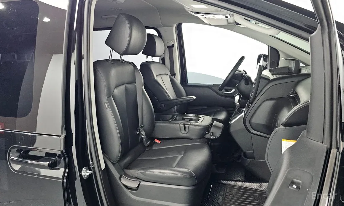 Фото 10 - Hyundai Staria