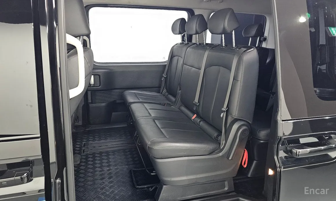 Фото 11 - Hyundai Staria