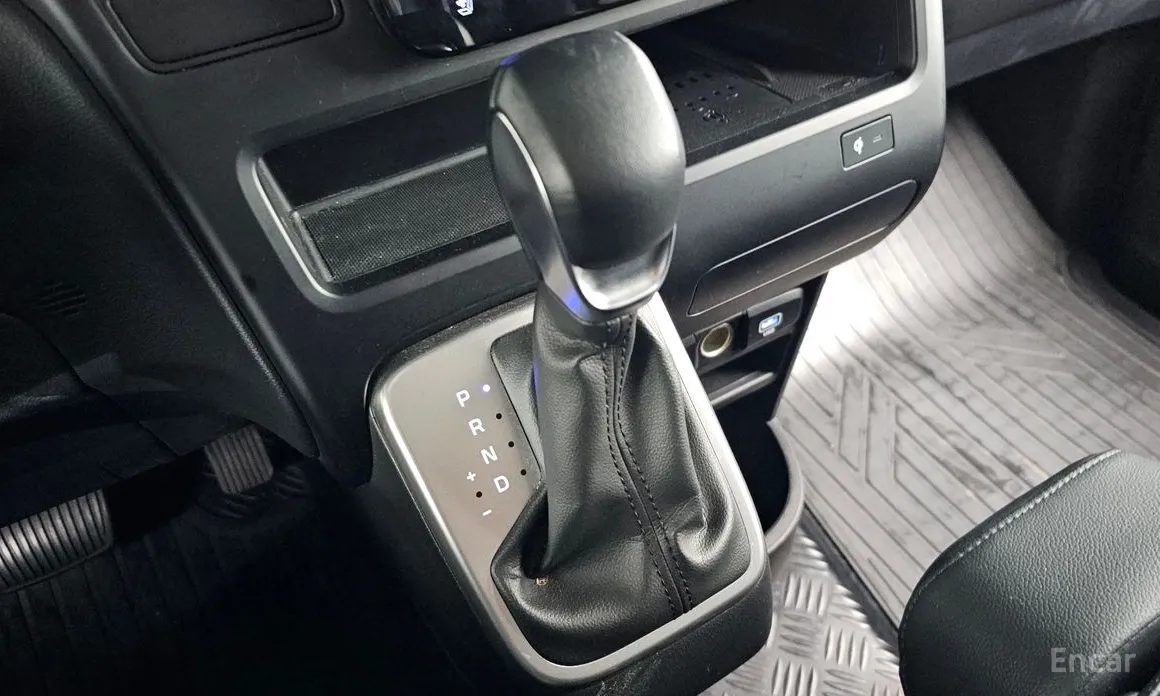 Фото 9 - Hyundai Staria